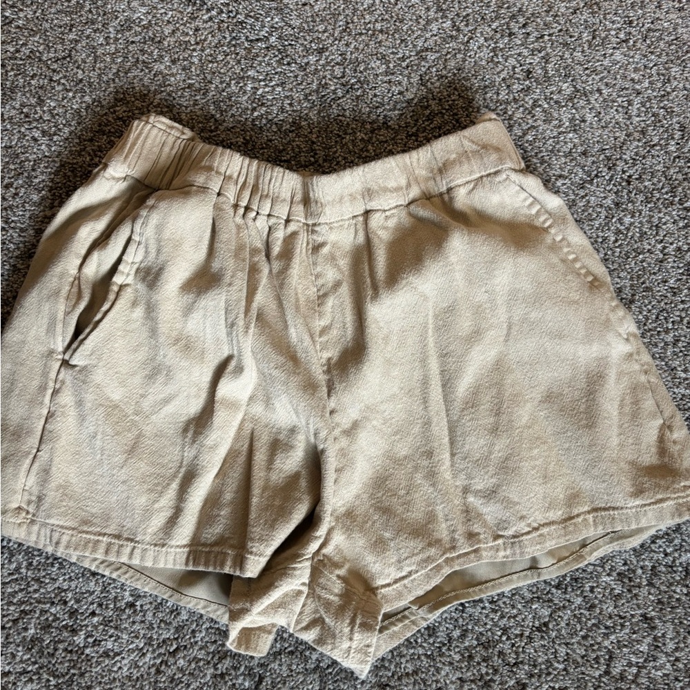 Hollister Beige Ultra High-Rise Shorts